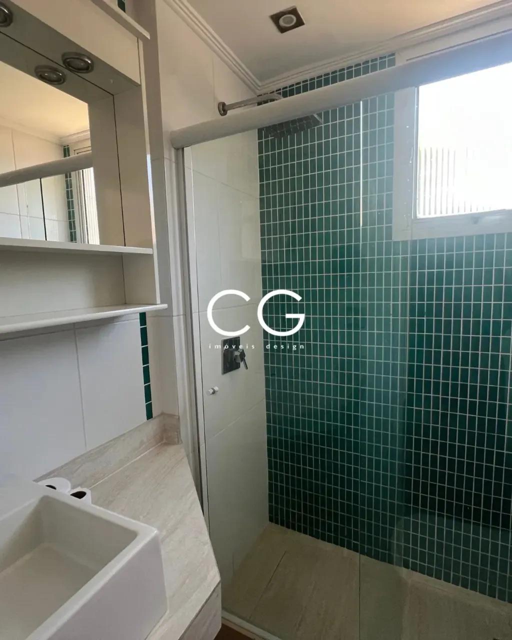 Unfurnished 3-bedroom apartment with balcony — photo 7
