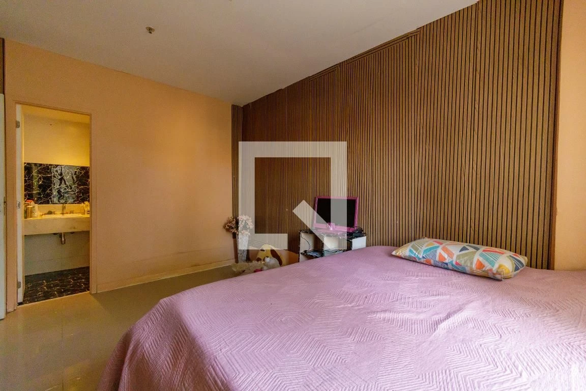 Furnished apartment with 2 bedrooms, 1 en-suite and balcony — photo 15
