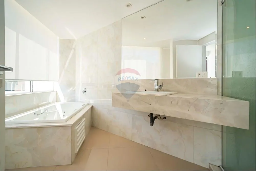 Furnished house with 3 bedrooms and 5 bathrooms, 5 parking — photo 20