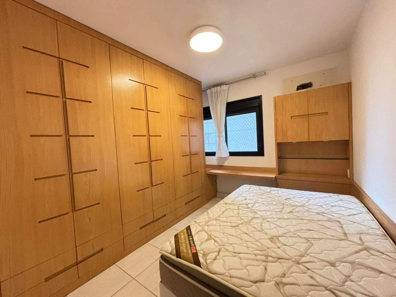 Furnished apartment, 122 m², with a glass-enclosed balcony — photo 20