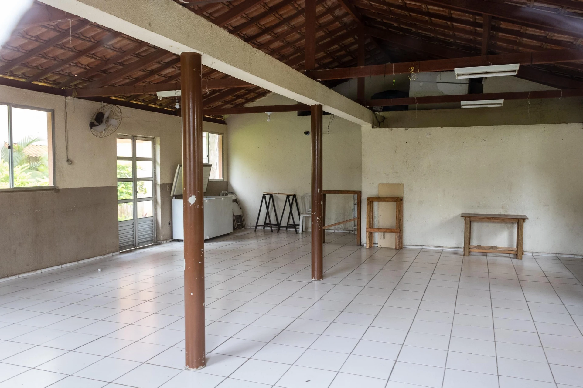Furnished 2-bedroom apartment with 1 bathroom and parking — photo 46