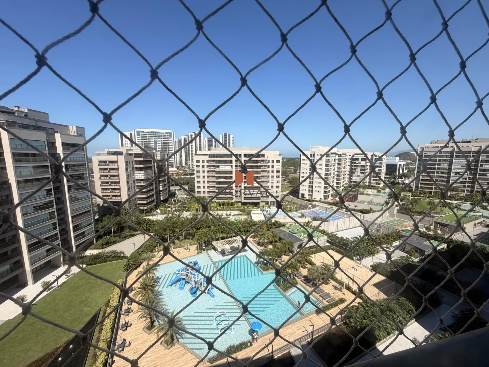 3 quartos e janelas do piso ao teto: apartamento de 125 m² — photo 15
