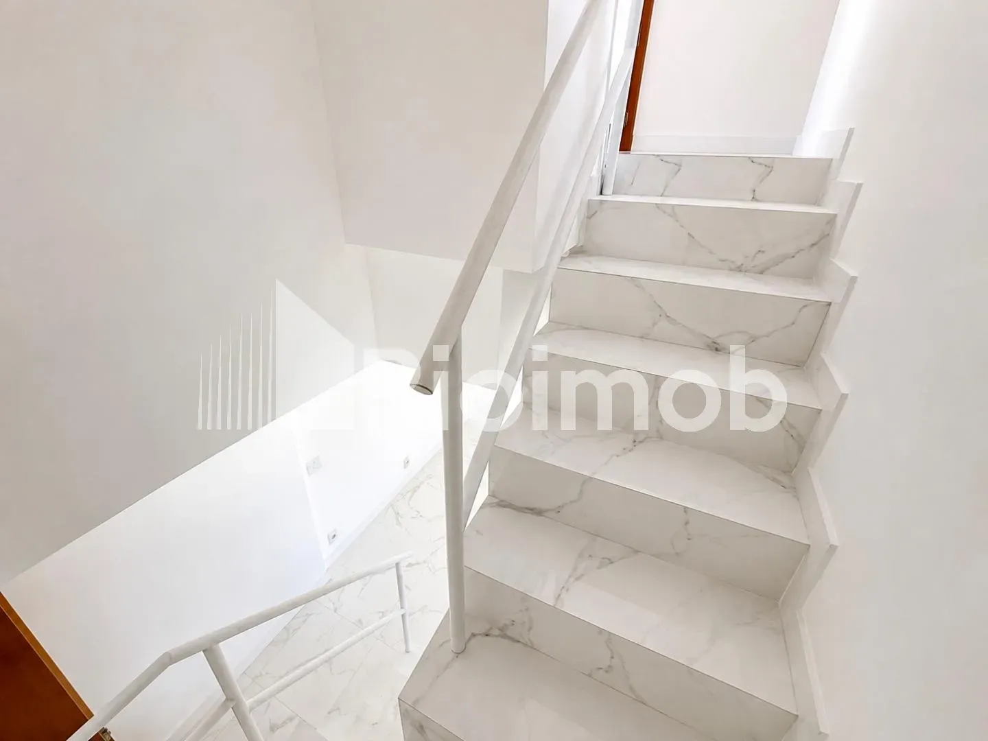 Apartamento com cozinha integrada e 4 quartos — photo 22