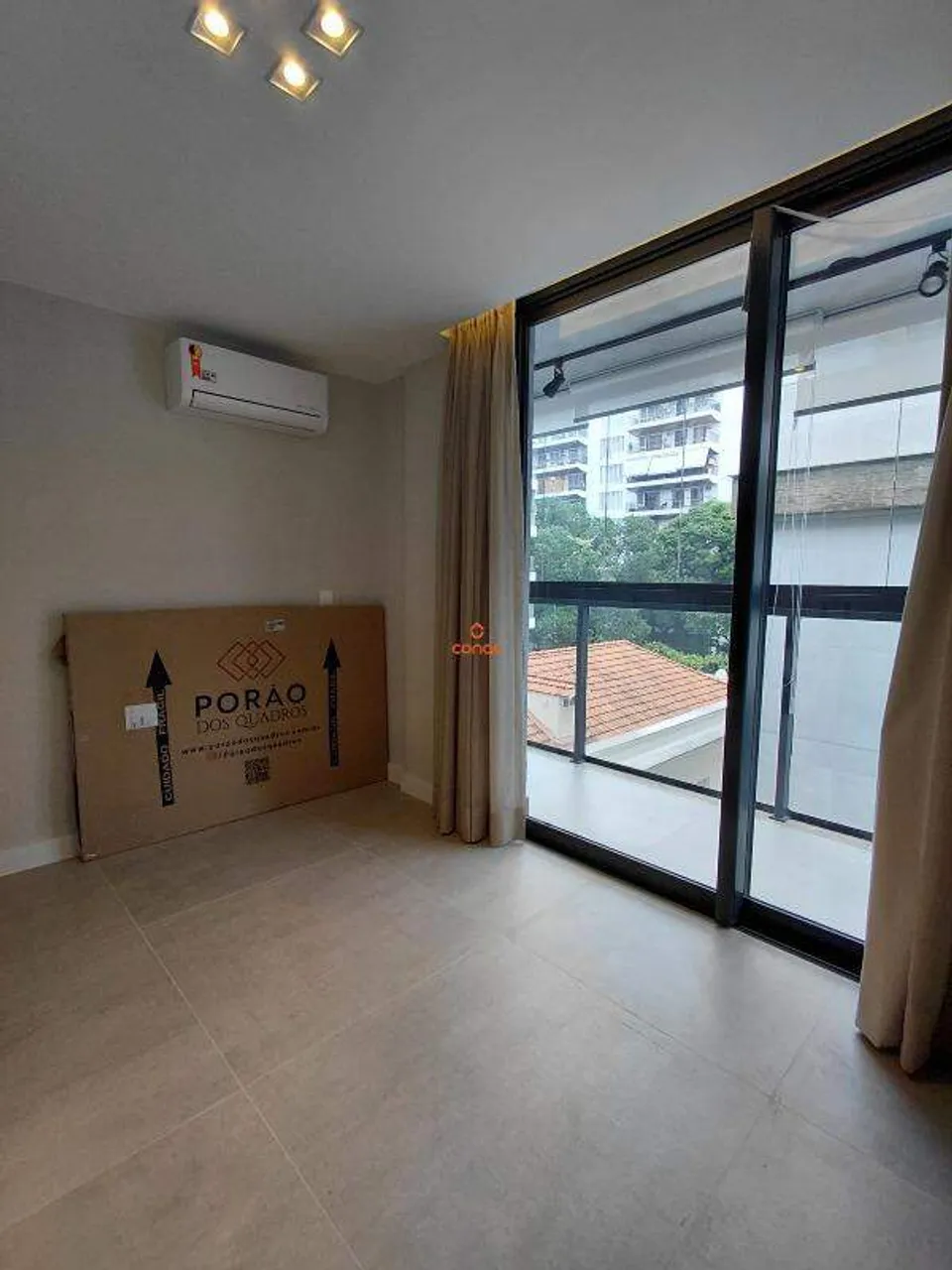 Apartment with 3 bedrooms, 2 bathrooms and enclosed balcony — photo 20