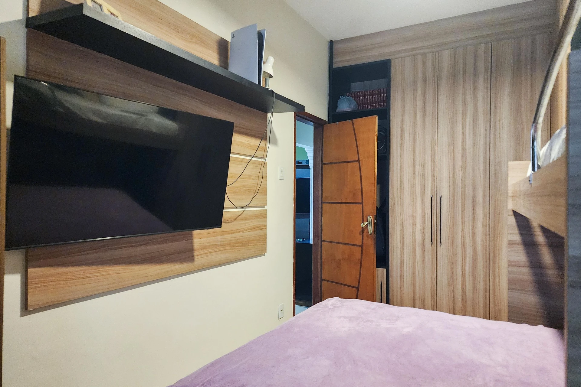 3-bedroom apartment with a bathtub — photo 15