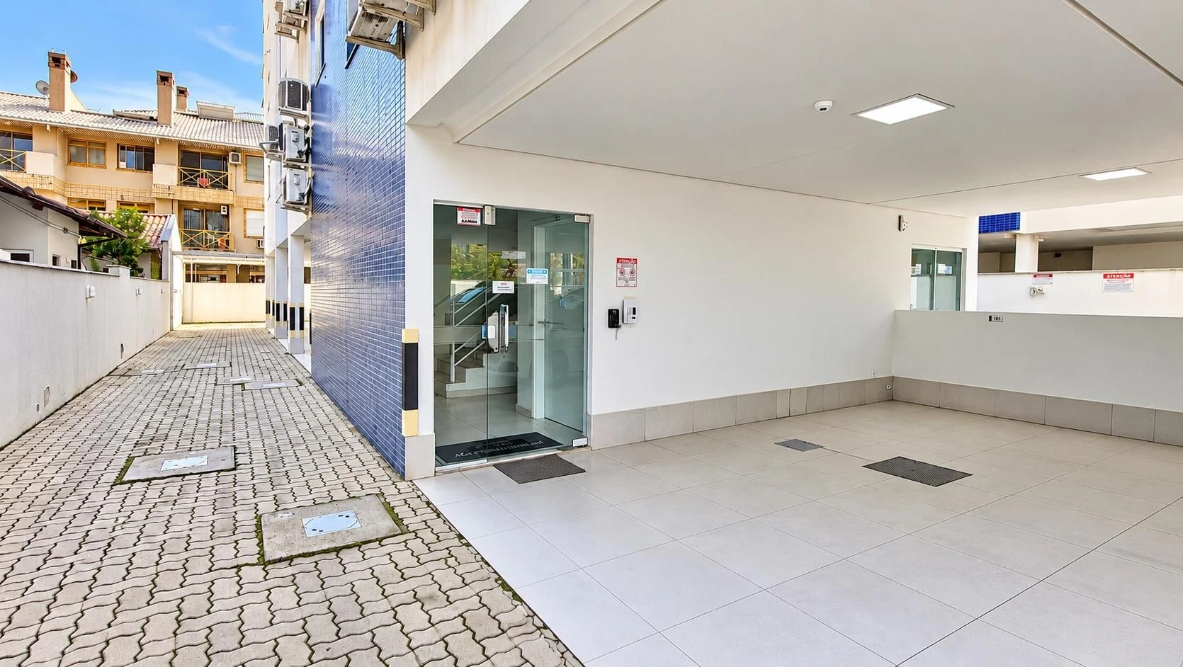2-bedroom, 68 m² apartment in Florianópolis — photo 2