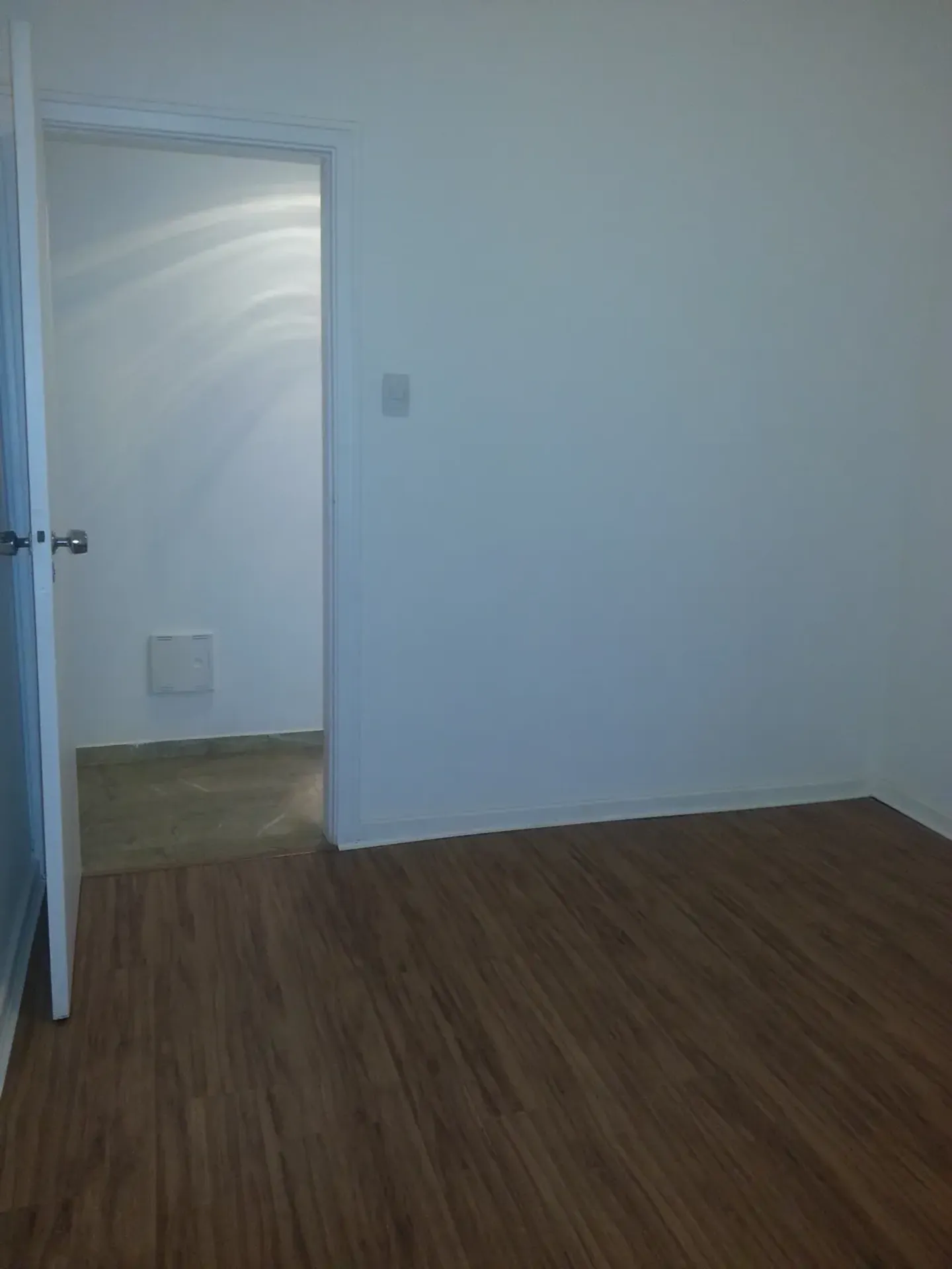 Apartment, 80 m², with wood or laminate floors — photo 3
