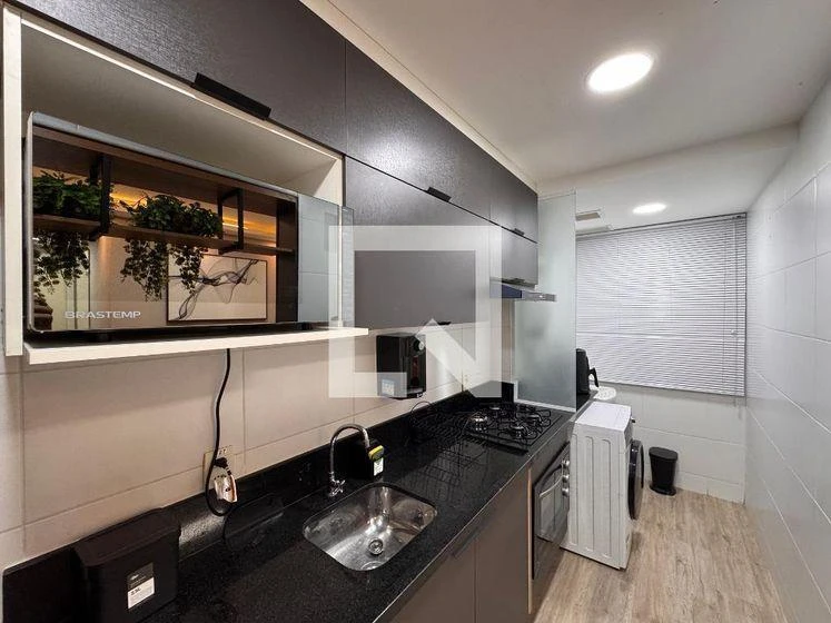Furnished apartment, 65 m², with a glass-enclosed balcony — photo 28