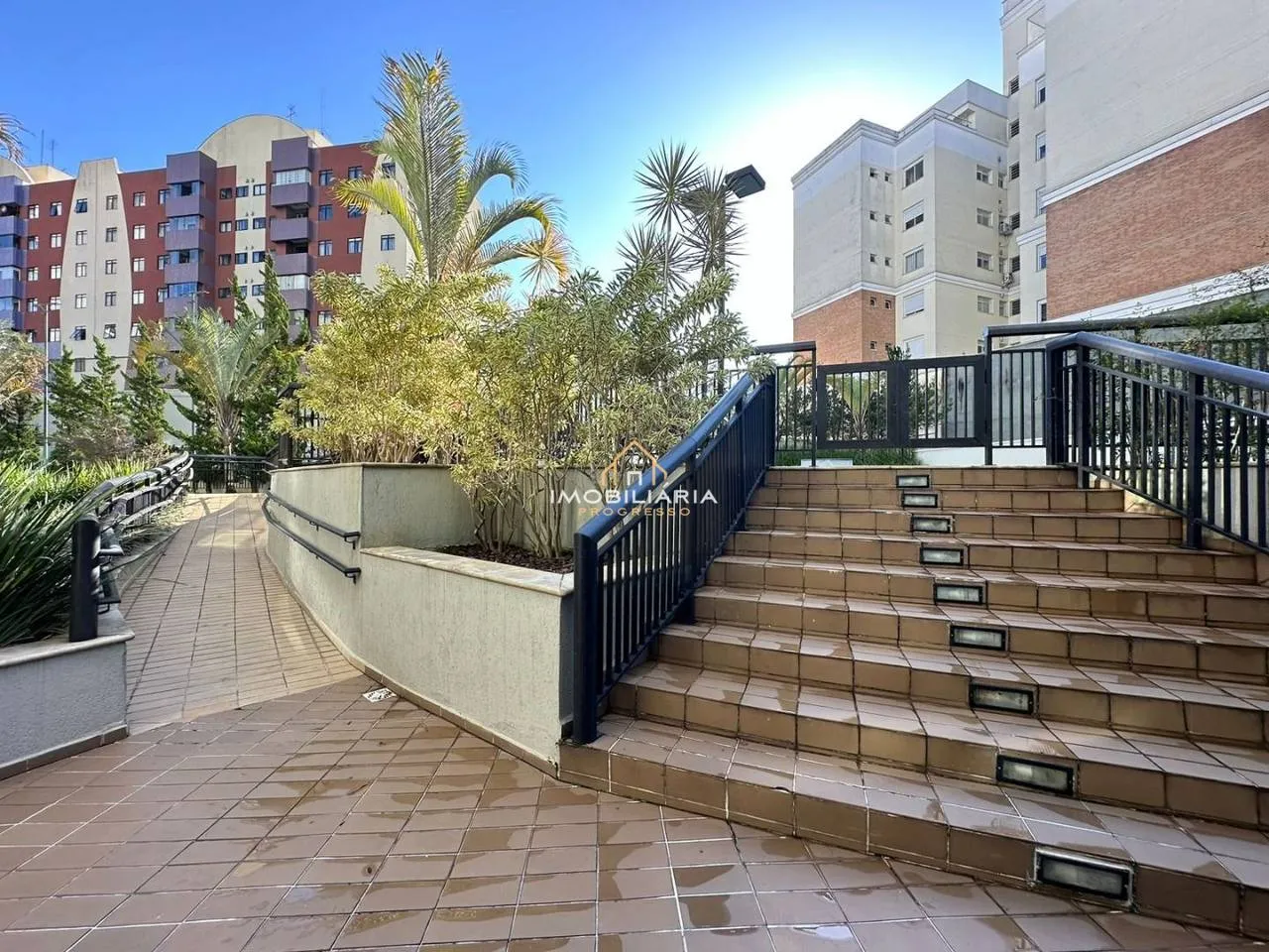 2-bedroom apartment with 3 bathrooms and 99 m² — photo 27