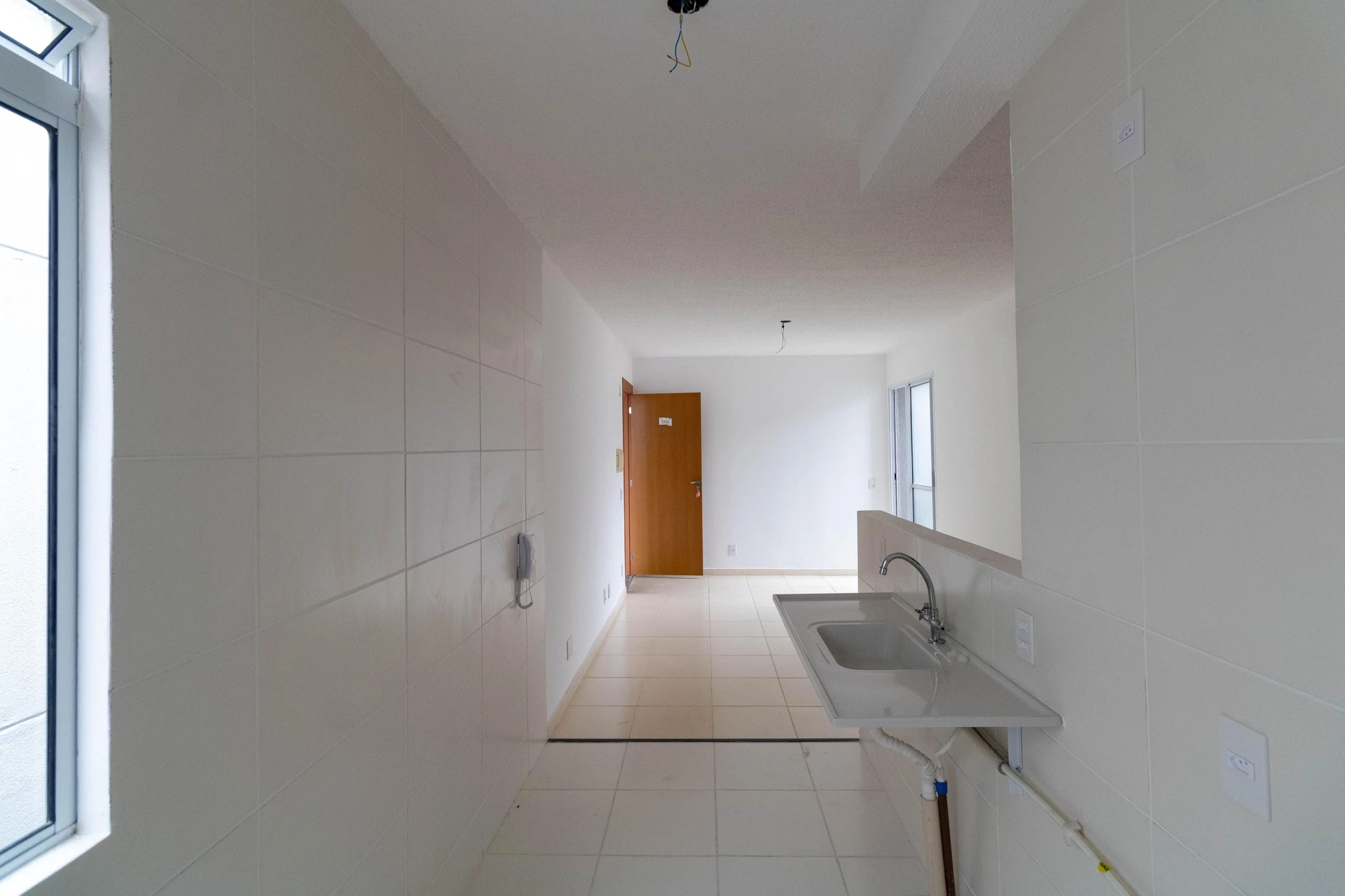 Unfurnished 2-bedroom apartment with 1 bathroom — photo 31