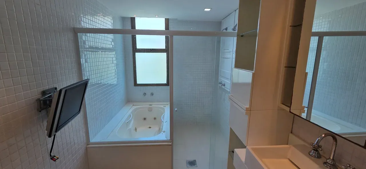 Apartamento de 4 suítes com 234 m² e 3 vagas no 4º andar — photo 24
