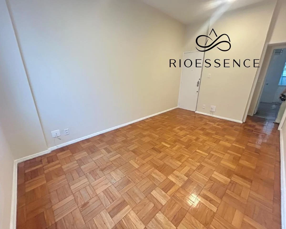 Apartment, 50 m², with wood or laminate floors — photo 13