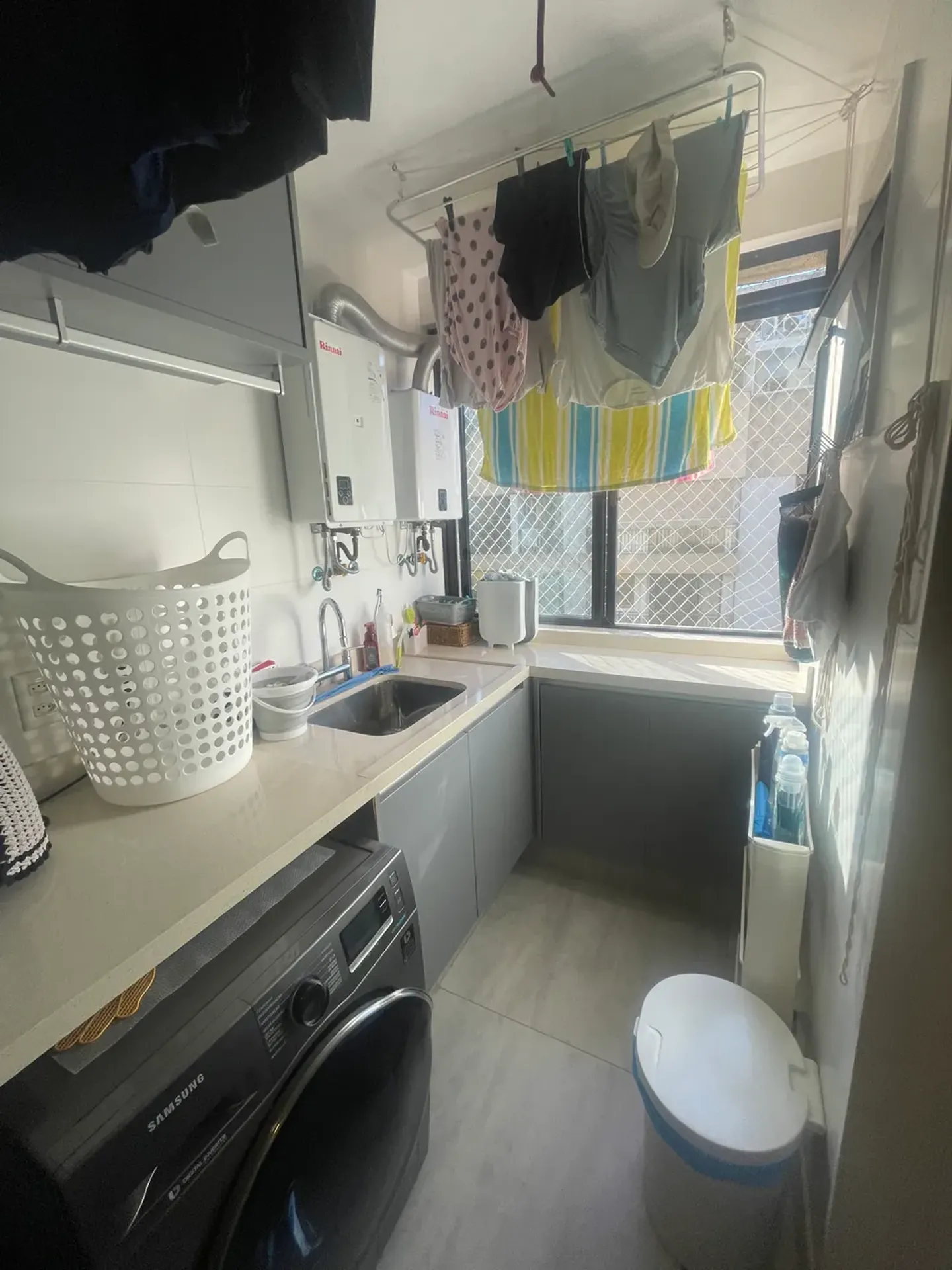 Furnished apartment with 4 bedrooms and 4 bathrooms — photo 11