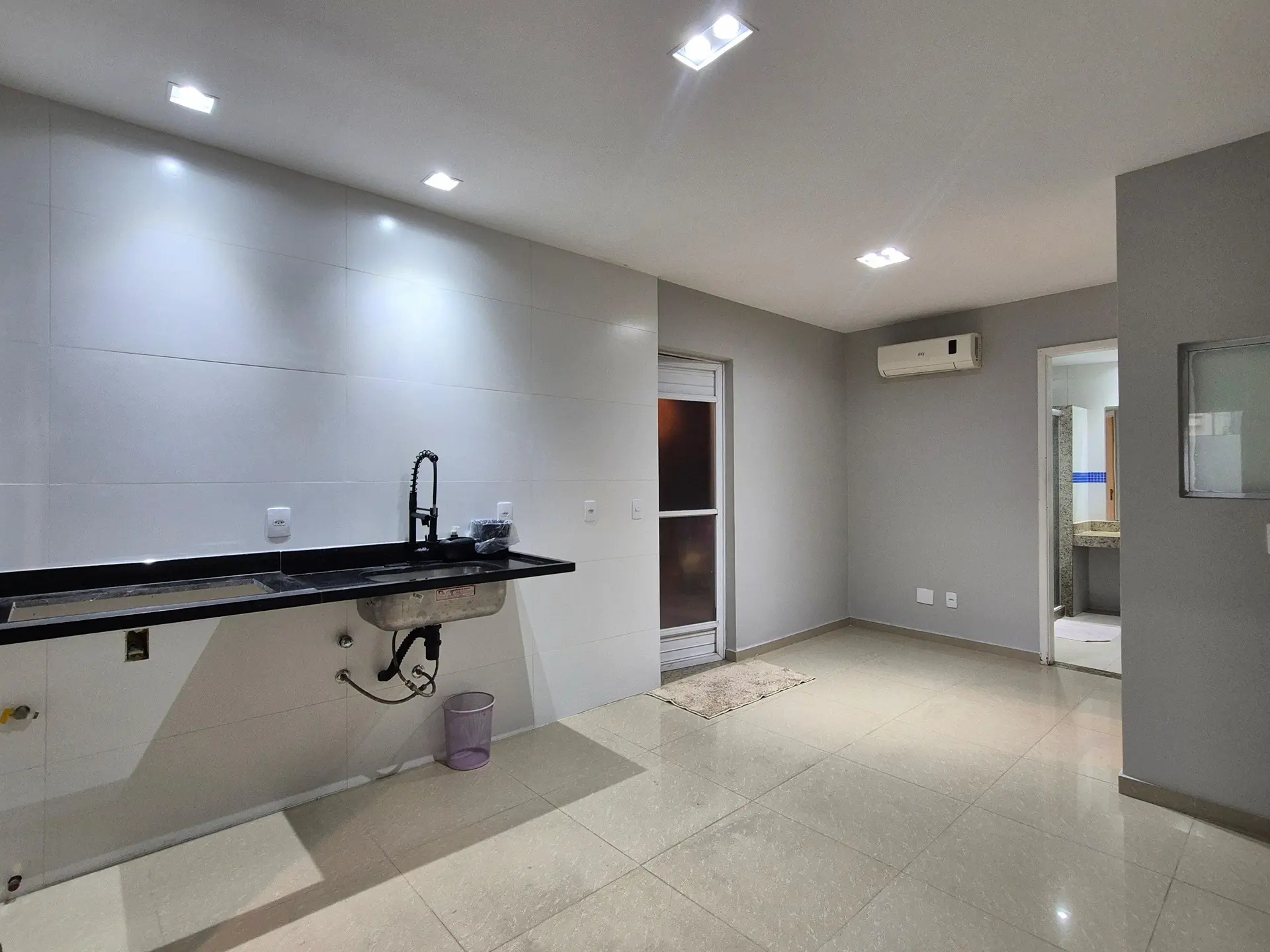 Furnished house, 400 m², with a dishwasher — photo 43