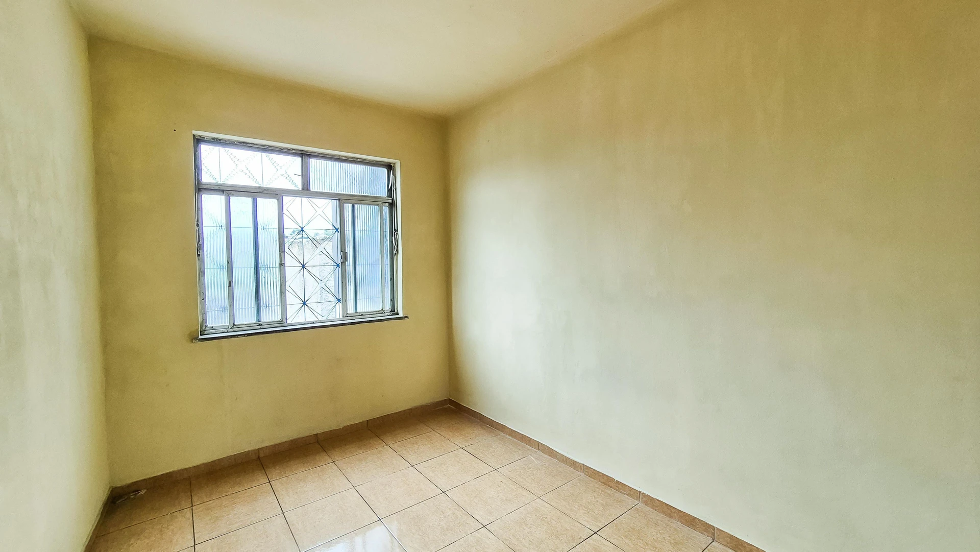 Apartment with no parking, 2 bedrooms and 1 bathroom — photo 9