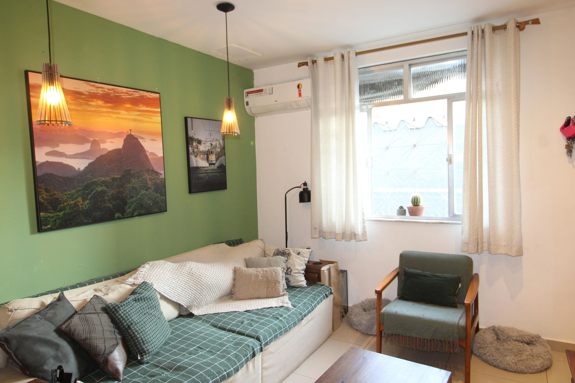 Furnished apartment with 2 bedrooms and 1 en-suite — photo 7