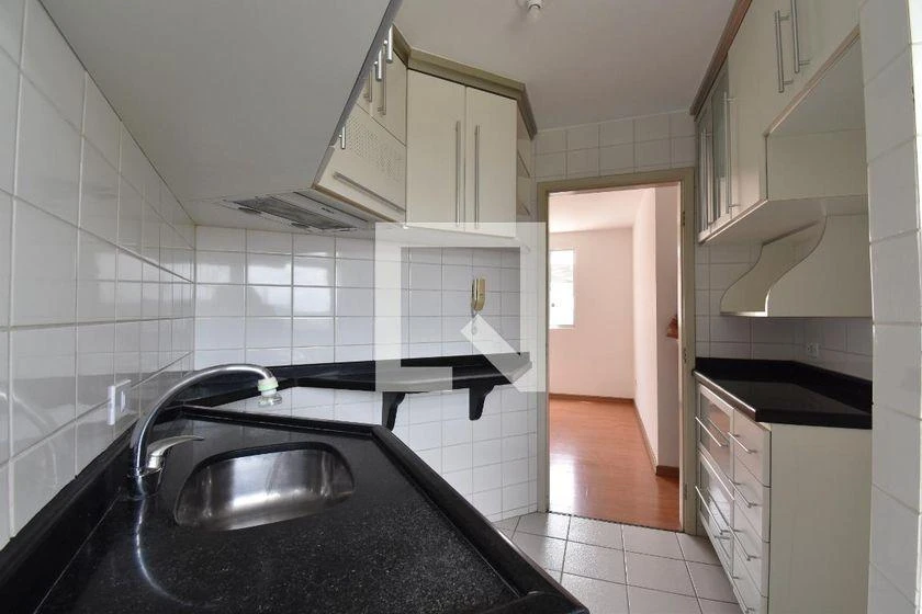 3-bedroom apartment in a building with a pool — photo 24