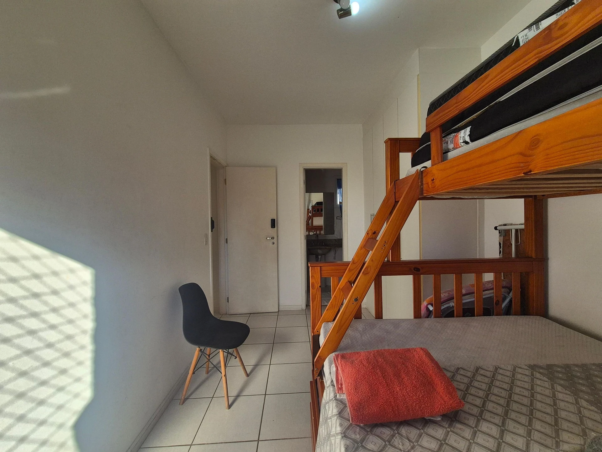 Apartamento mobiliado com 2 quartos e lavanderia com máquina — photo 9