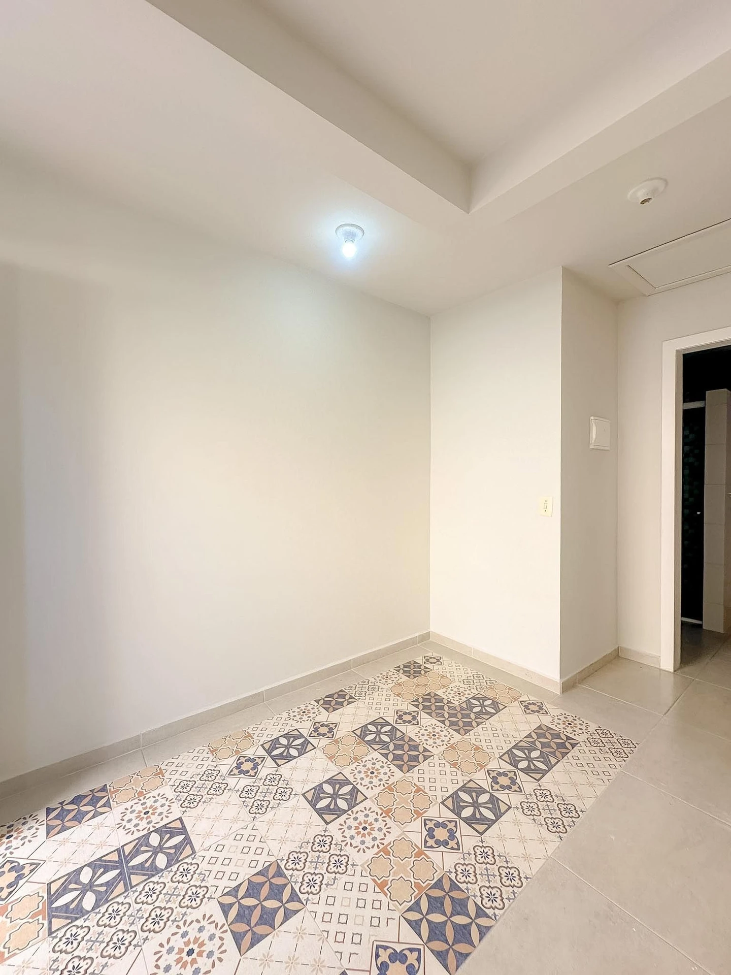 One-bedroom, 30 m² apartment in Florianópolis — photo 24