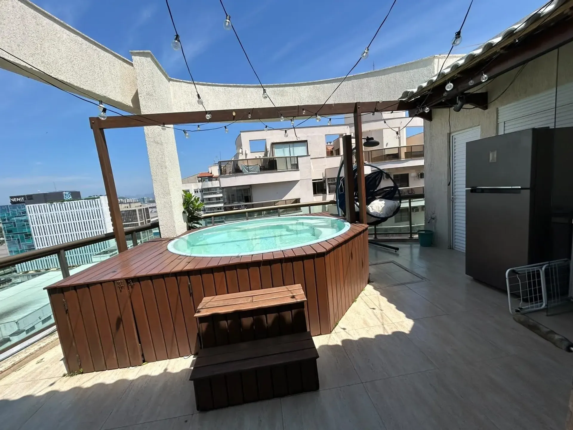 Home office in a 4-bedroom apartment, 157 m² — photo 6