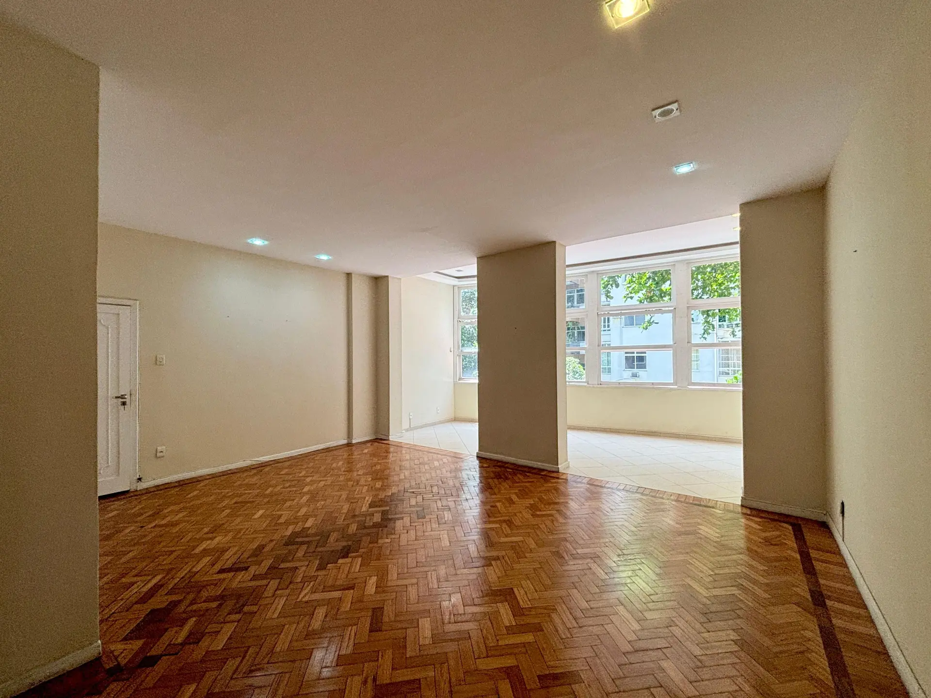 3-bedroom apartment with 2 bathrooms — photo 18