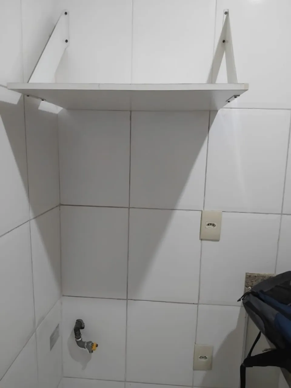 1-bedroom apartment with a glass shower enclosure — photo 10