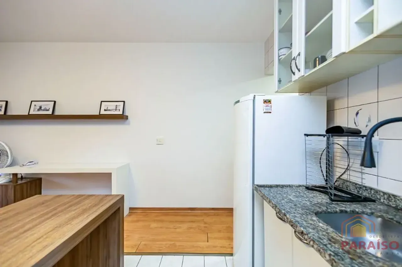 Studio with 1 bedroom, 1 bathroom and a 34 m² compact kitchen — photo 10