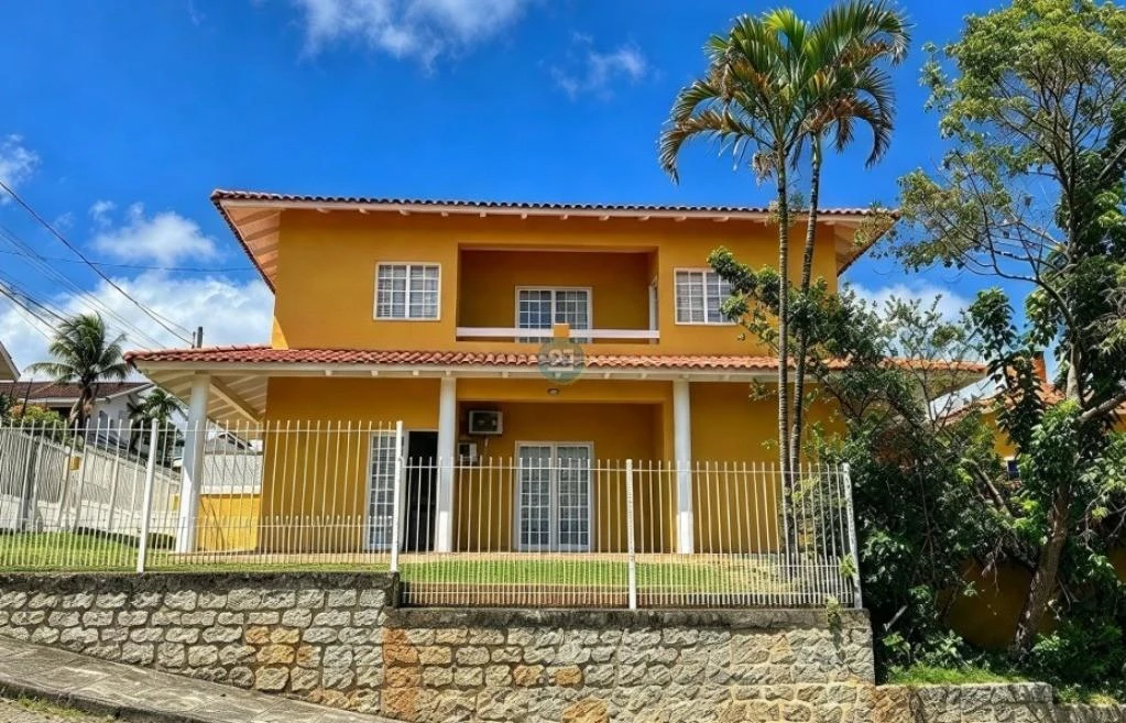 4-bedroom house with a grill on the balcony in Florianópolis — photo 6