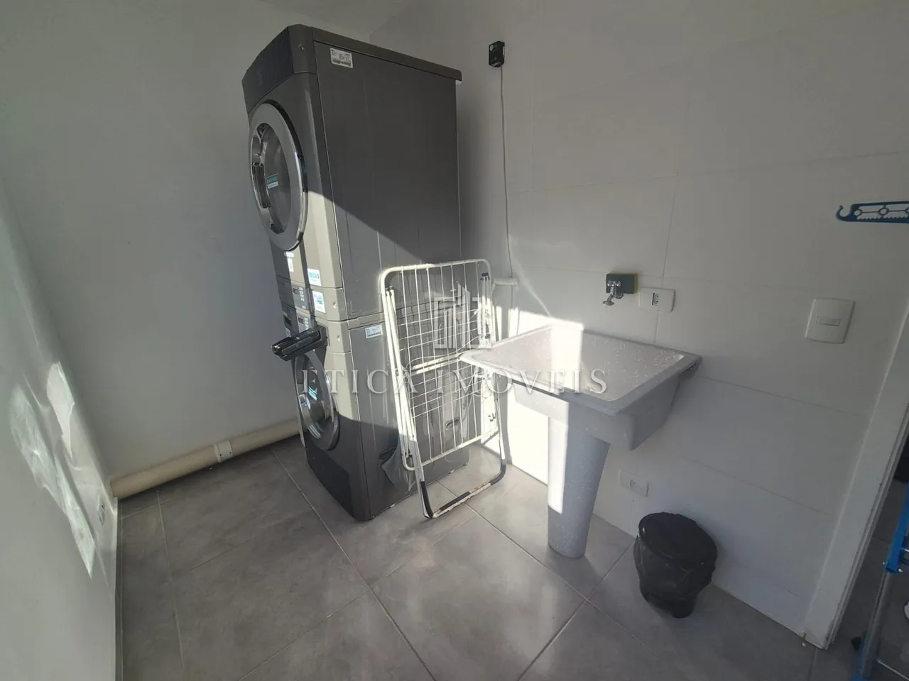 Apartamento amueblado de 1 dormitorio con cocina abierta — photo 13