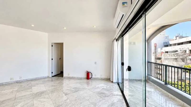 Apartamento de 3 dormitorios con 2 suites y balcón — photo 21