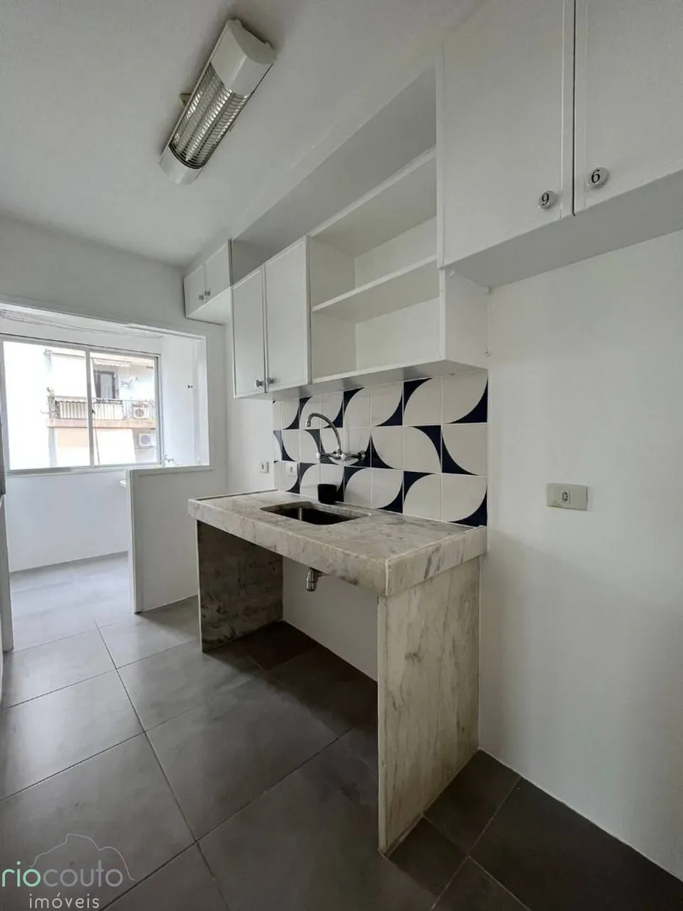Apartamento com 1 dormitório e varanda com 2 banheiros — photo 7