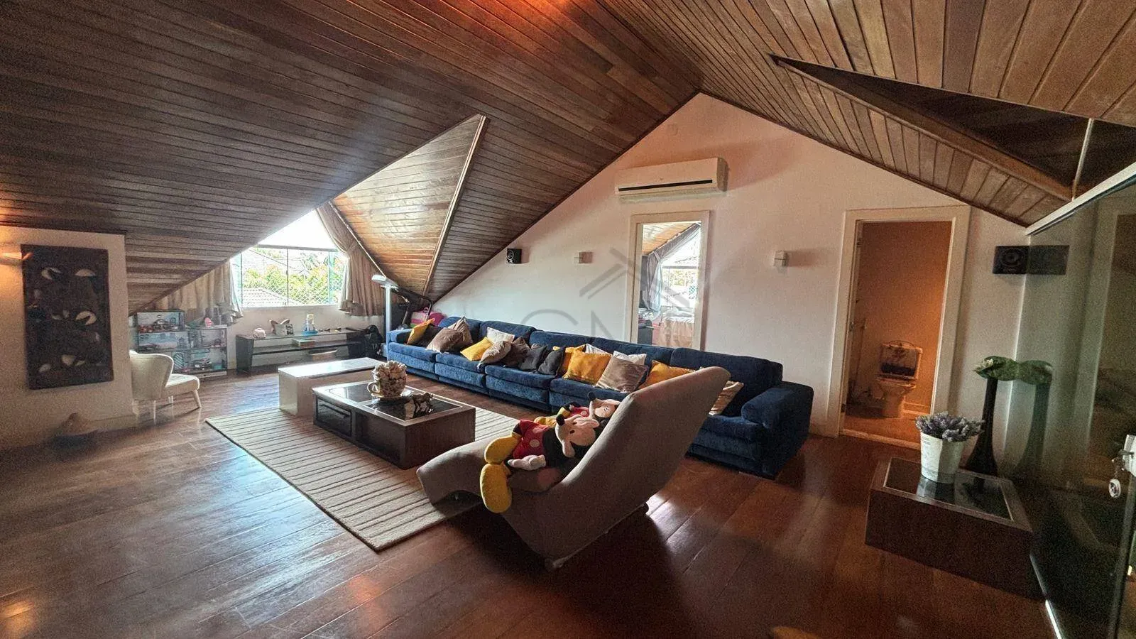 Furnished house 830 m² with 6 bedrooms and open kitchen — photo 25