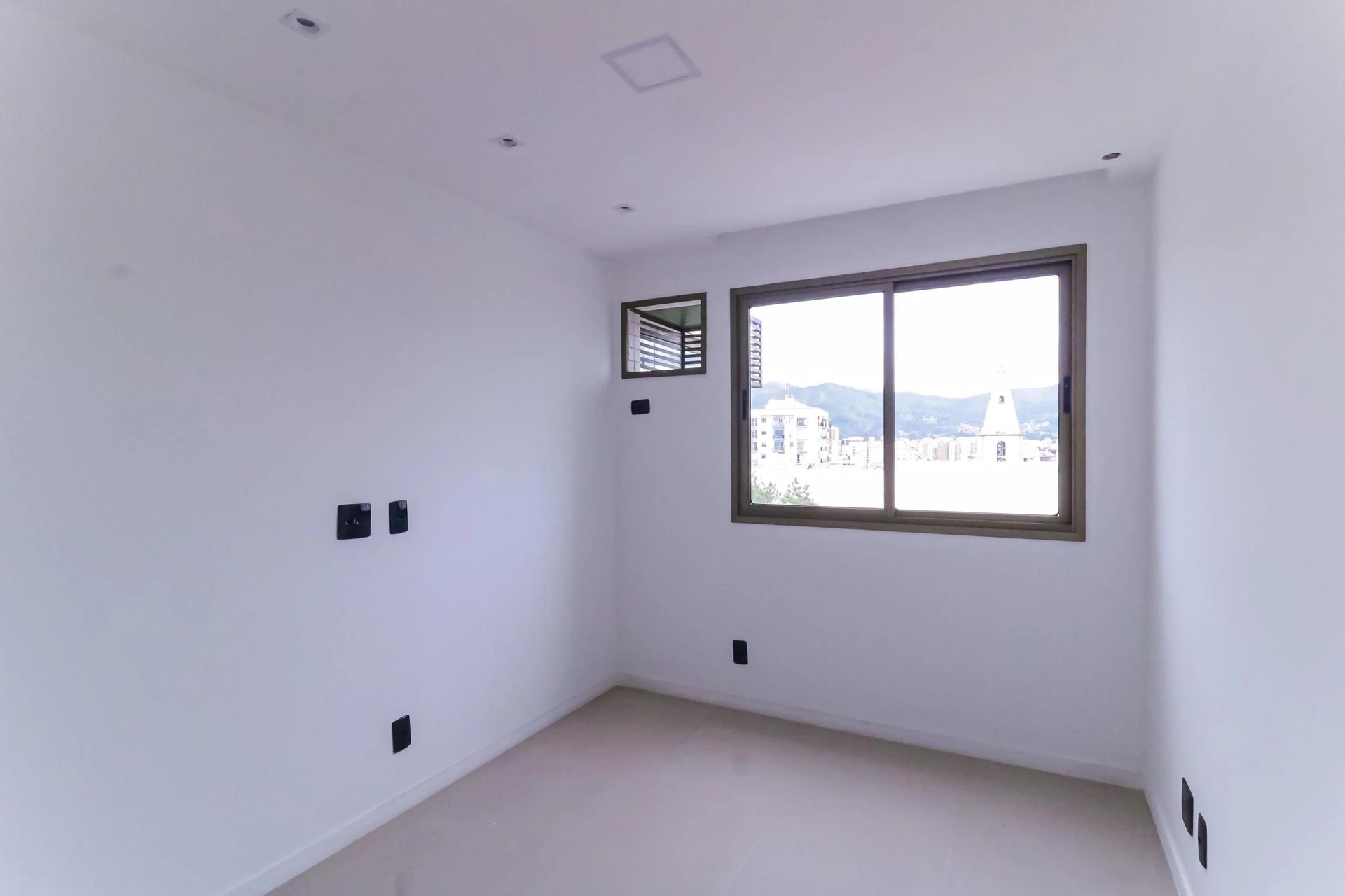 Квартира 68 м² з видом на гори та заскленим балконом — photo 8