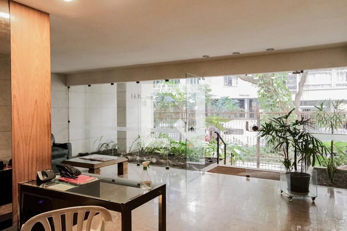 Apartment, 116 m², with wood or laminate floors — photo 31
