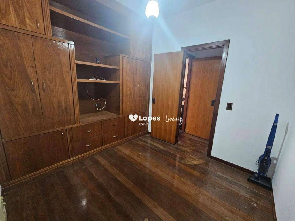 136 m² apartment with 3 bedrooms and 2 parking spaces — photo 17
