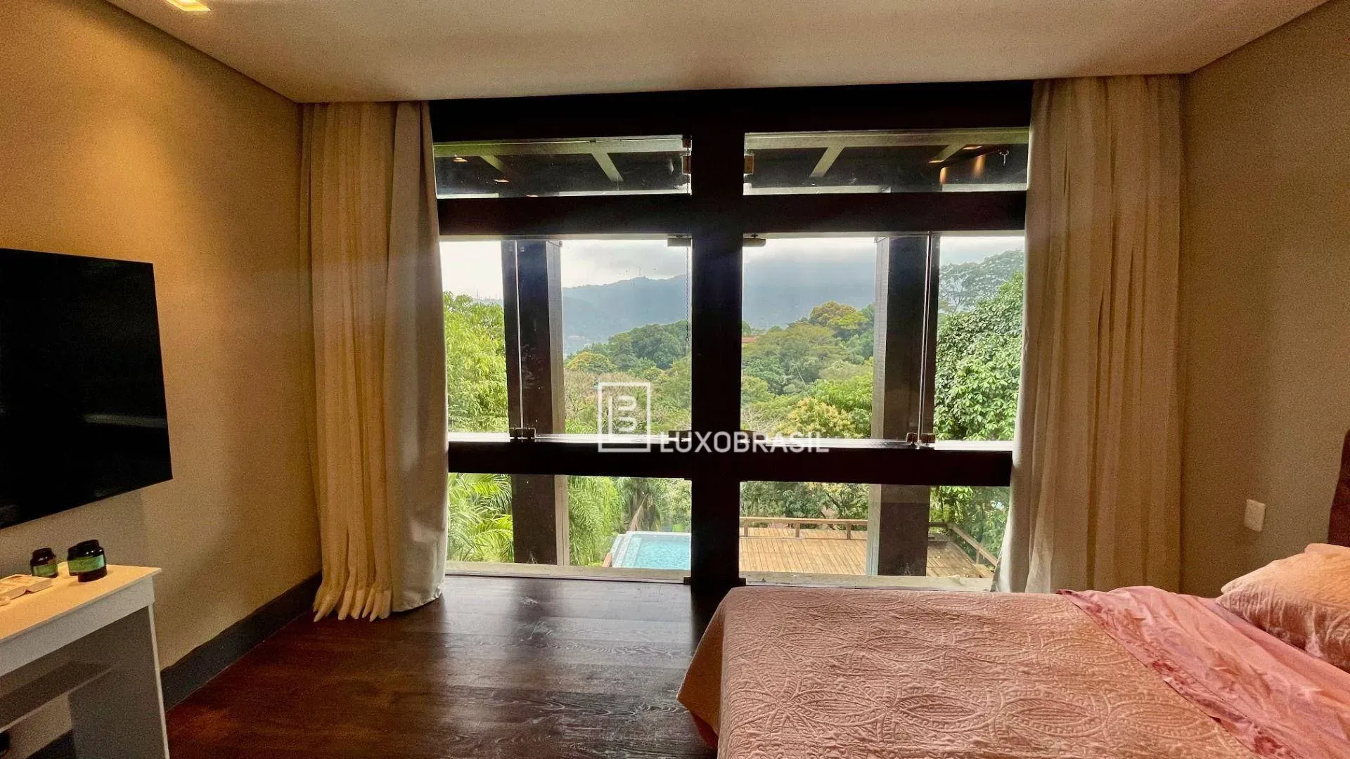Furnished house with 9 en-suite bedrooms and 12 baths — photo 29