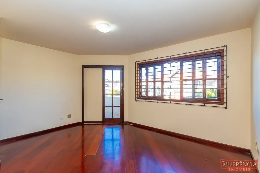 3-bedroom house with a home office — photo 22