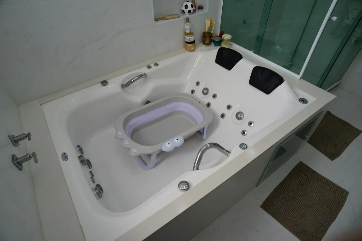 260 m² house with floor-to-ceiling windows and a jacuzzi — photo 60