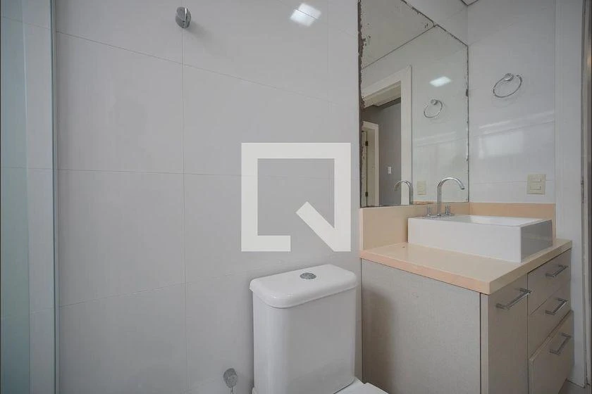 Floor-to-ceiling windows in a 4-bedroom house, 300 m² — photo 45