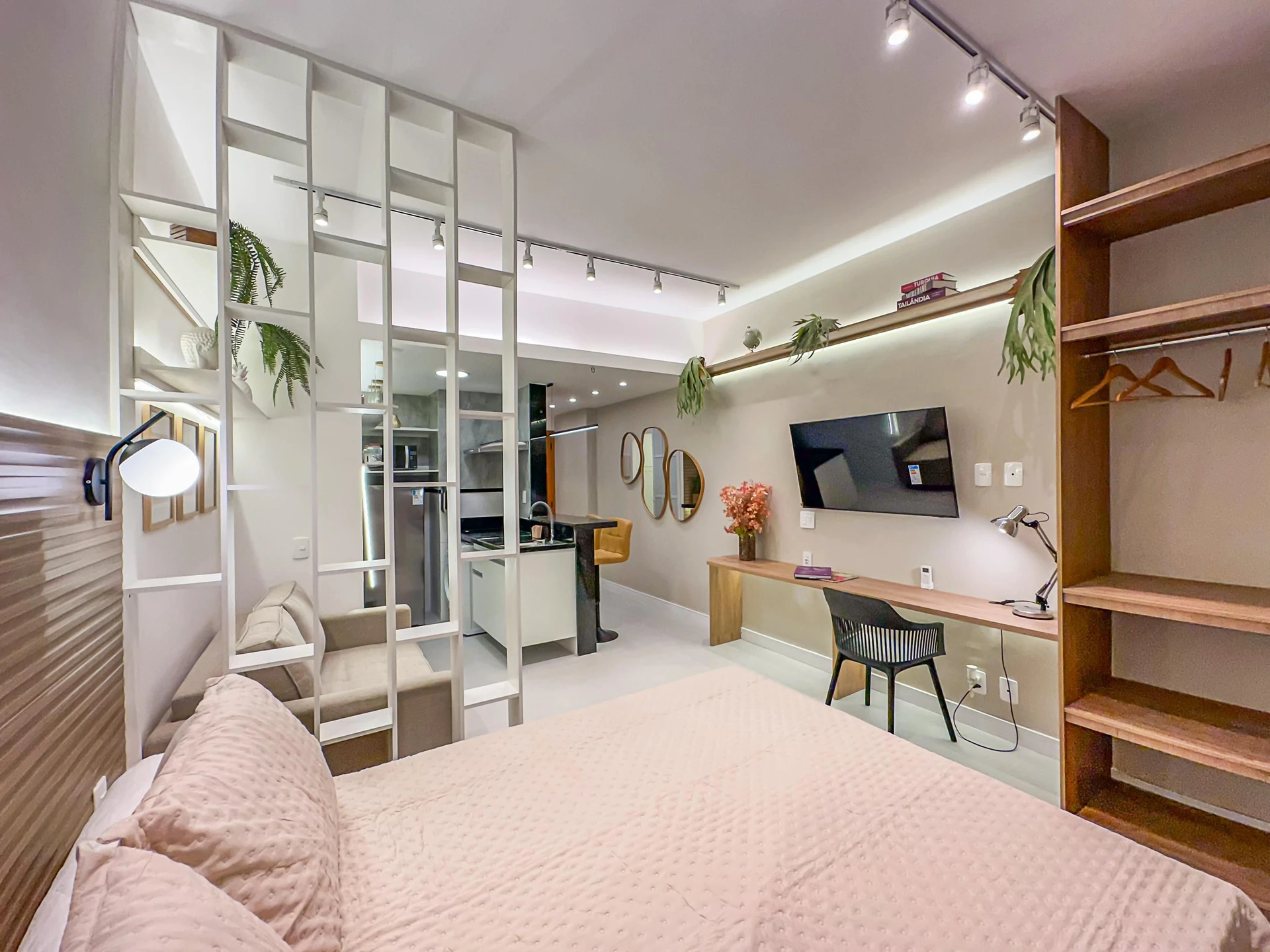 Apartamento mobiliado com cozinha integrada e 1 quarto
