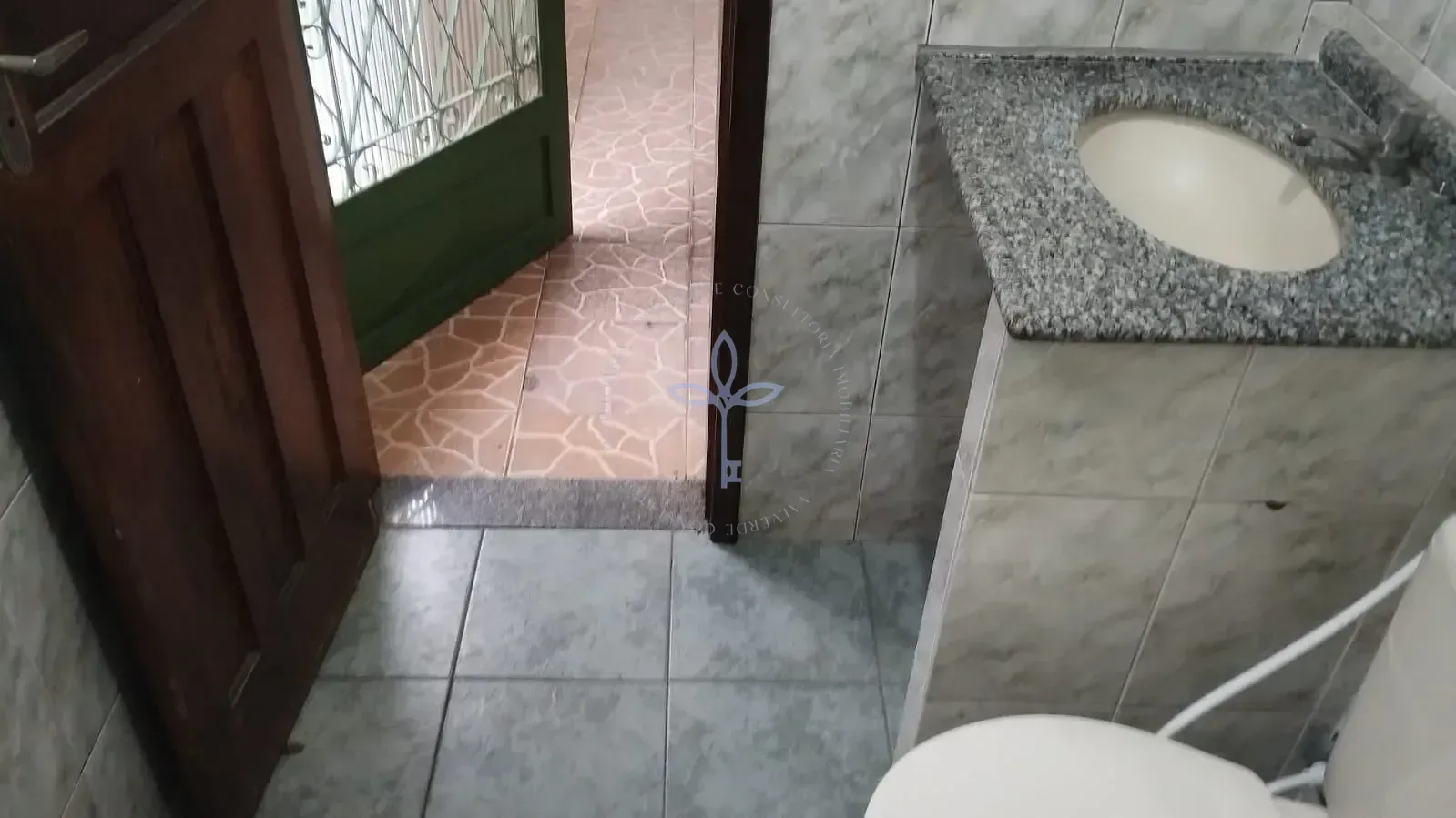 Casa com varanda e 1 vaga de estacionamento para alugar — photo 45