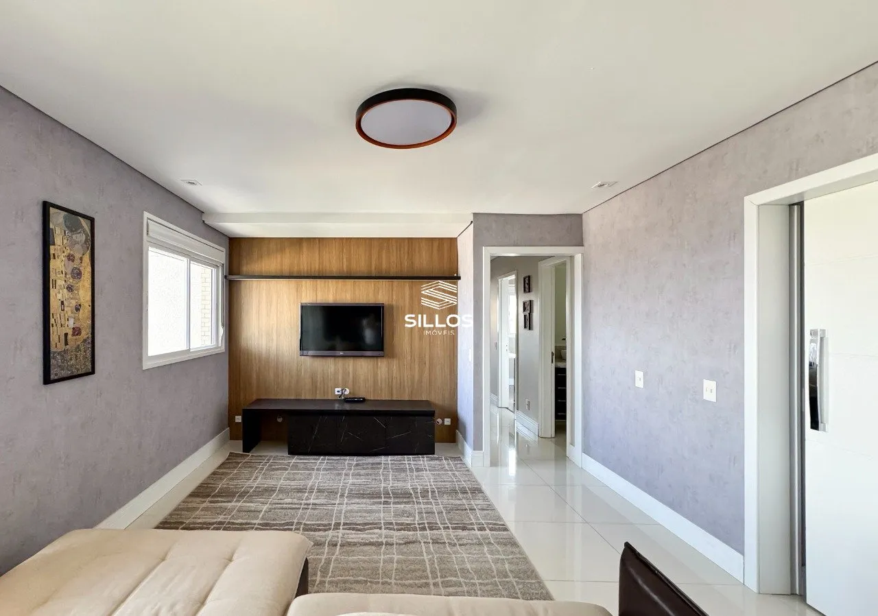 3-bedroom apartment with a bathtub in Curitiba — photo 14