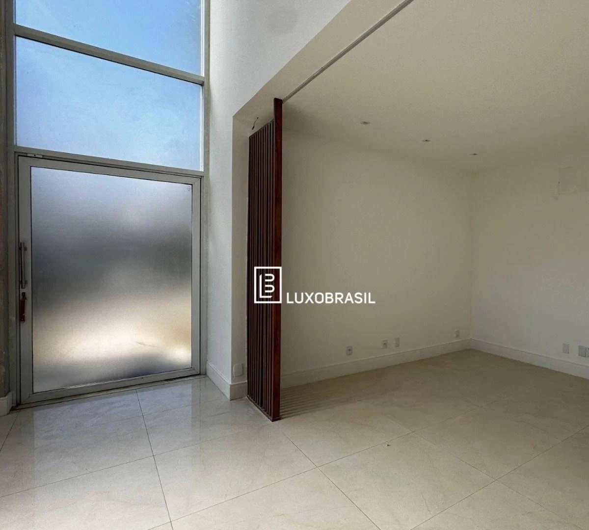 House with 7 bedrooms and 700 m², gas kitchen — photo 20