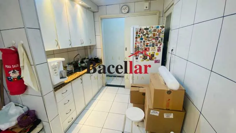Furnished apartment with 2 bedrooms and 2 bathrooms — photo 12