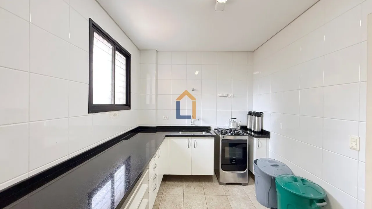 3-bedroom apartment with a washing machine in Curitiba — photo 16