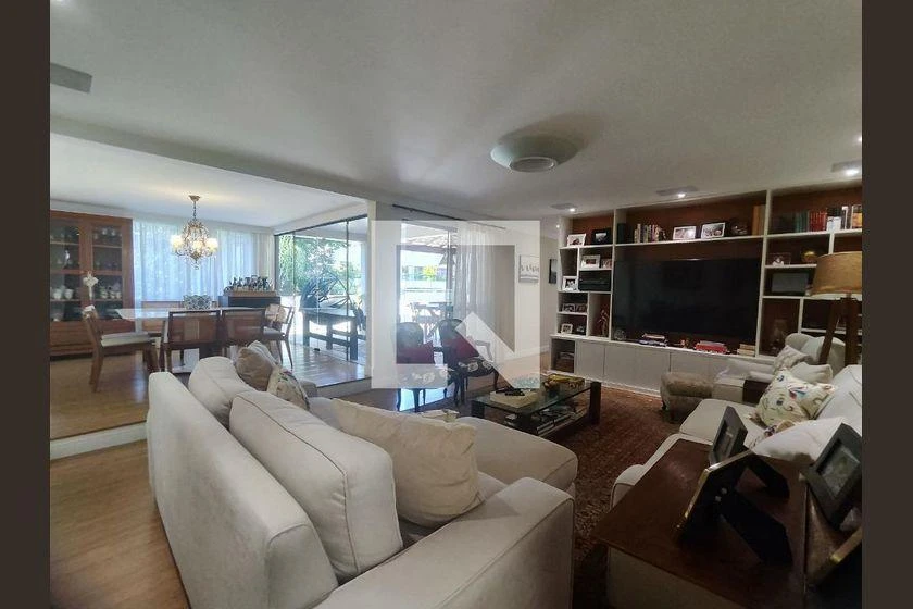 Rental apartment with 4 bedrooms, 360 m² and a balcony — photo 11