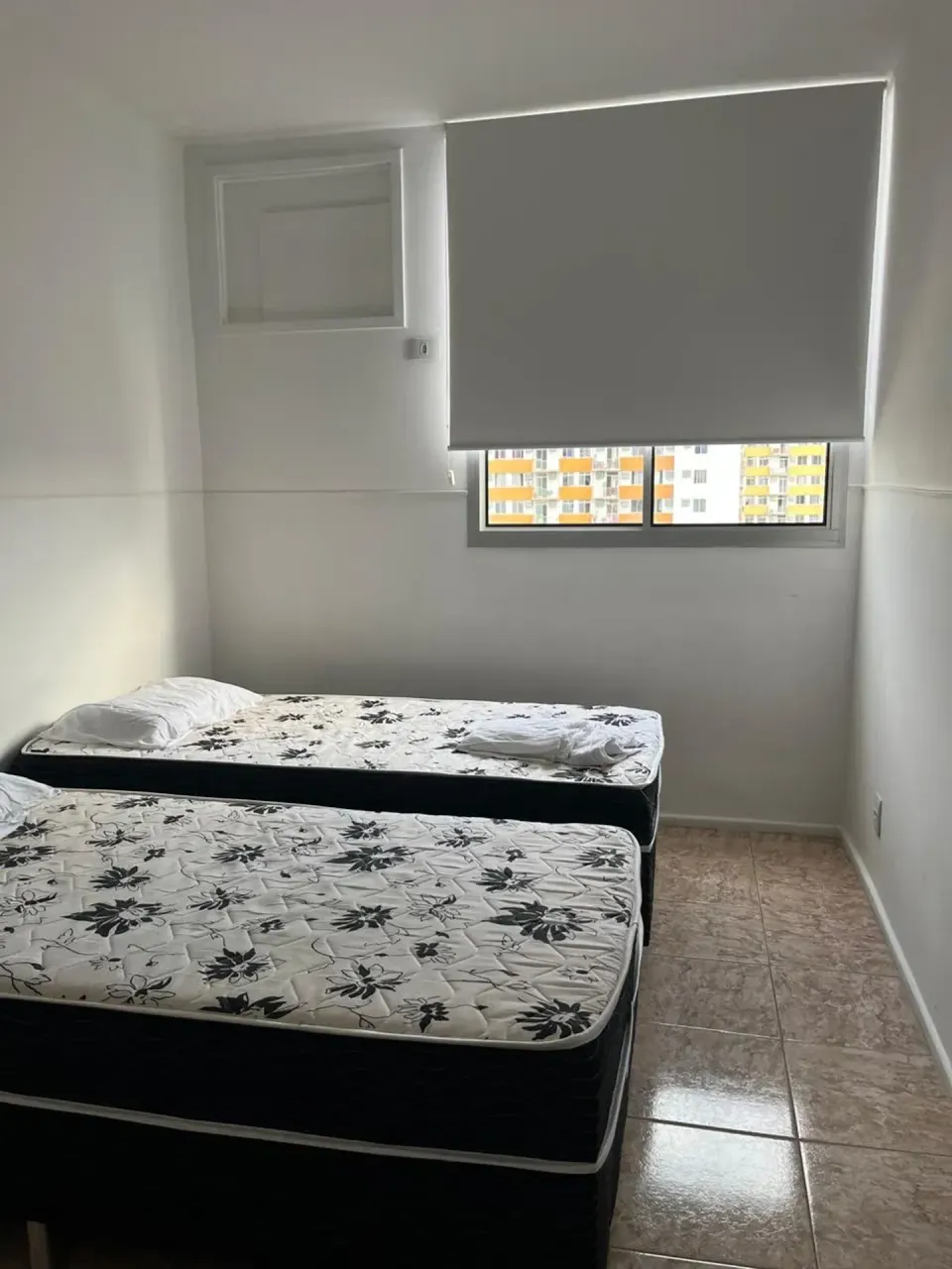 Unfurnished apartment with 2 bedrooms and a gas kitchen — photo 10
