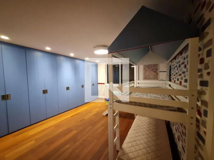 Washing machine in a 3-bedroom apartment, 300 m² — photo 6