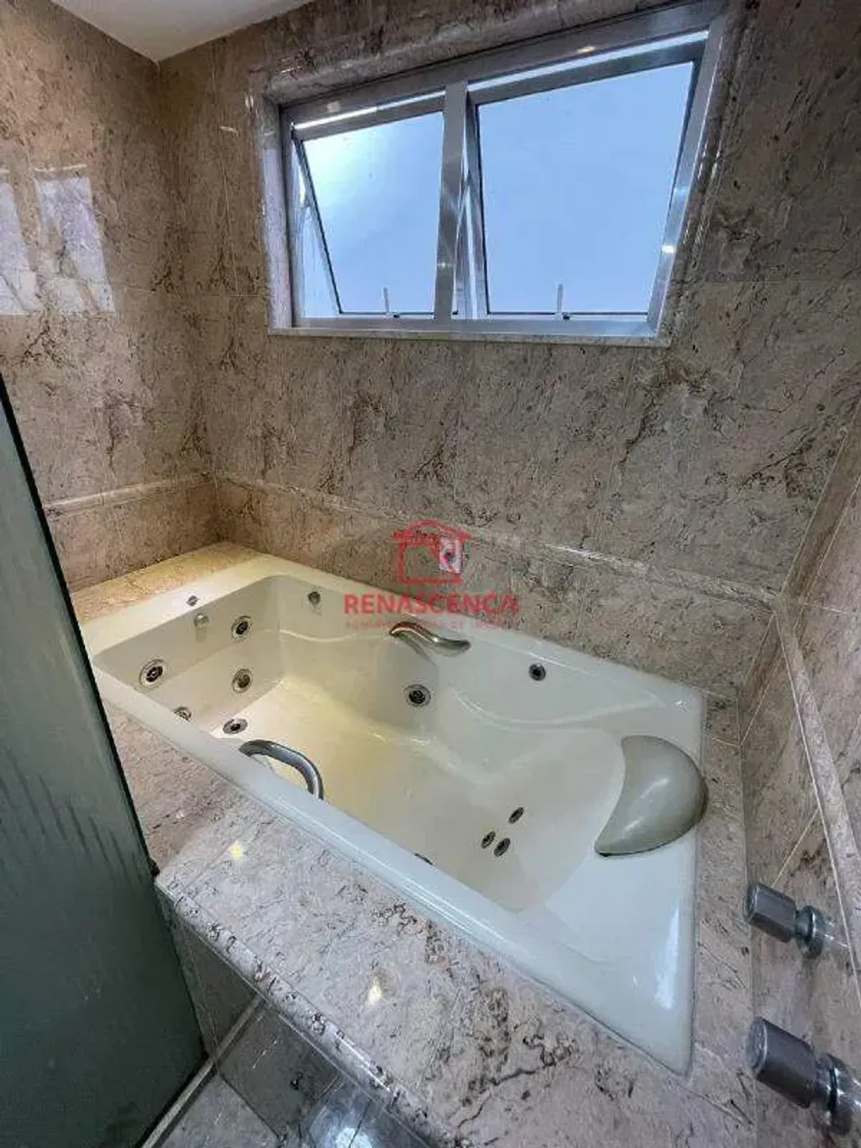 Penthouse with 3 bedrooms and 3 bathrooms — photo 2