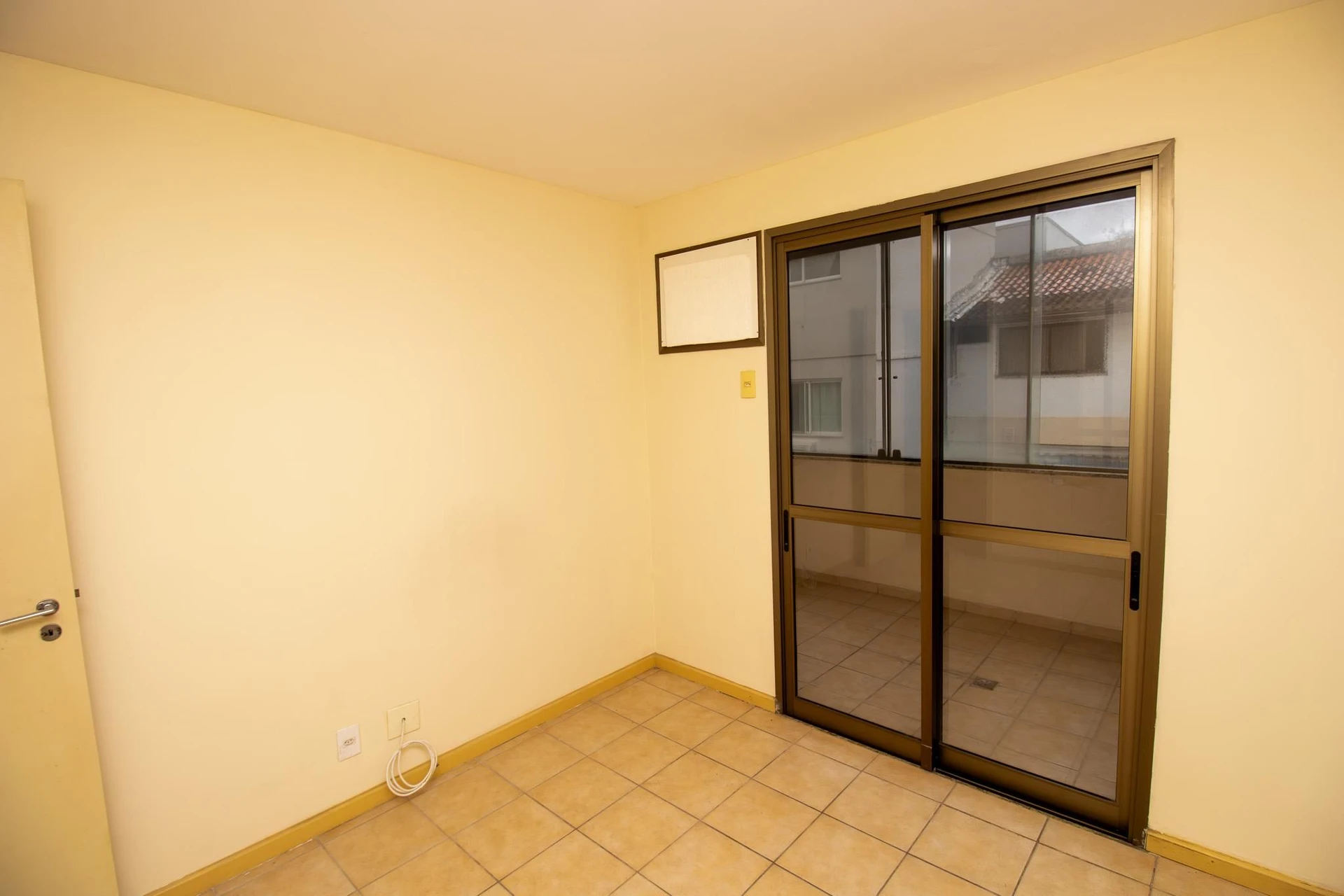 3-bedroom apartment, 1 with its own bathroom, 100 m² — photo 19